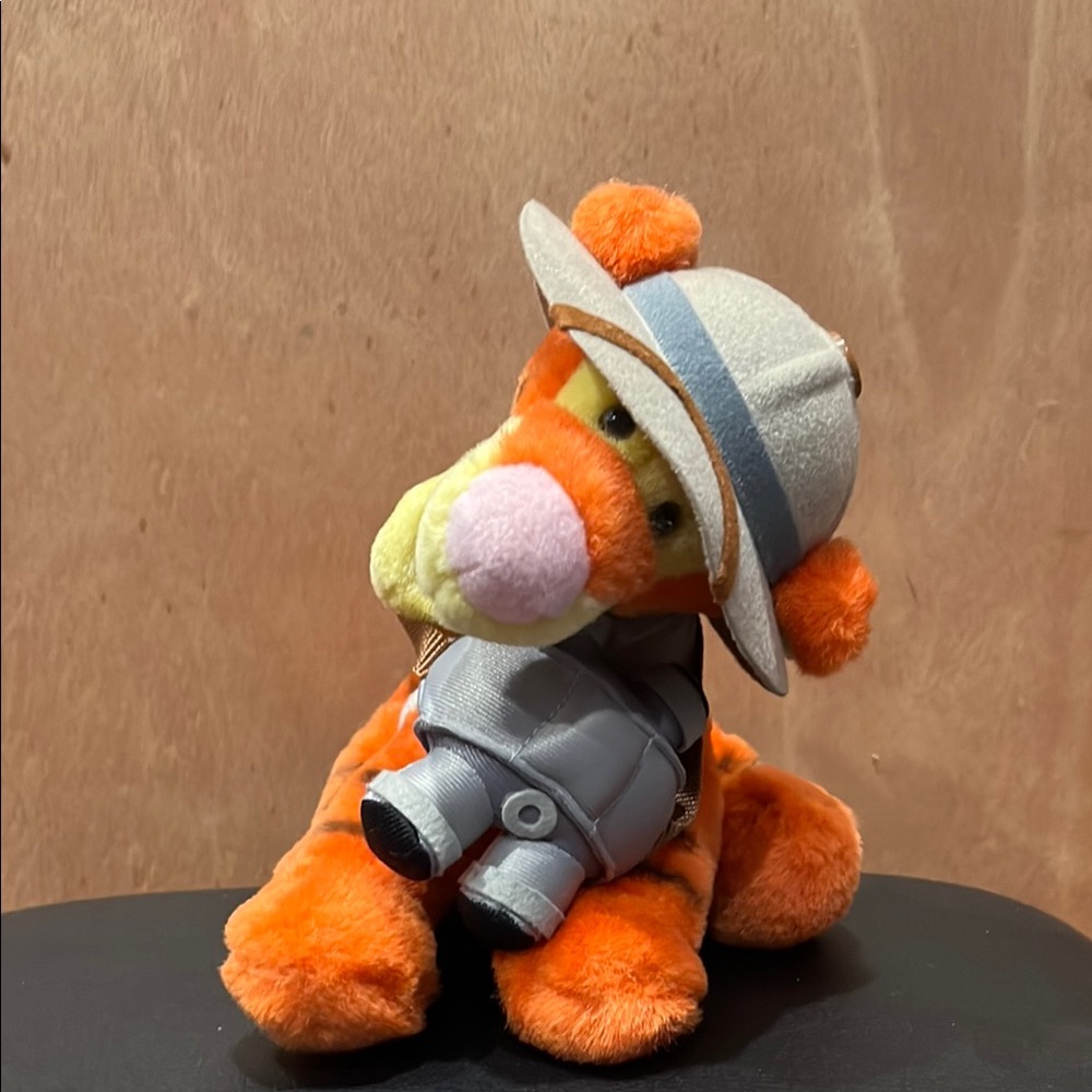 Disney Tigger Explorer Plush Toy
